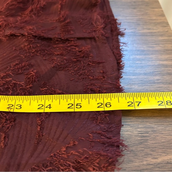 ❤️ H&M Burgundy Textured Button-Down Blouse S - Picture 9 of 10